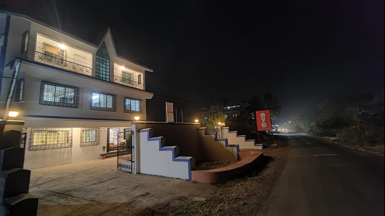 Hotel Muktai Nest Alībāg Exteriér fotografie